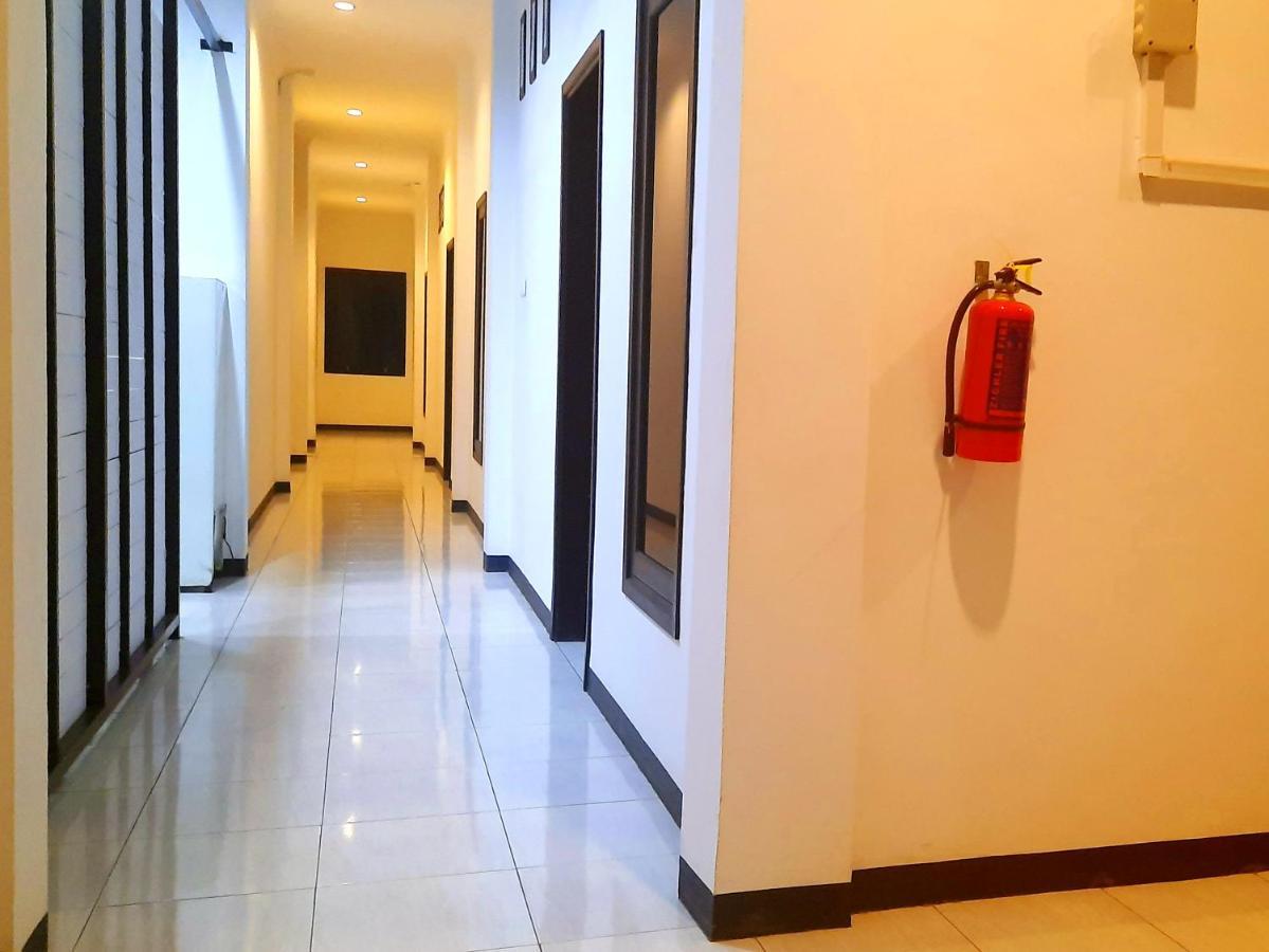 Cozy Stay Kupang Kupang  Exterior foto