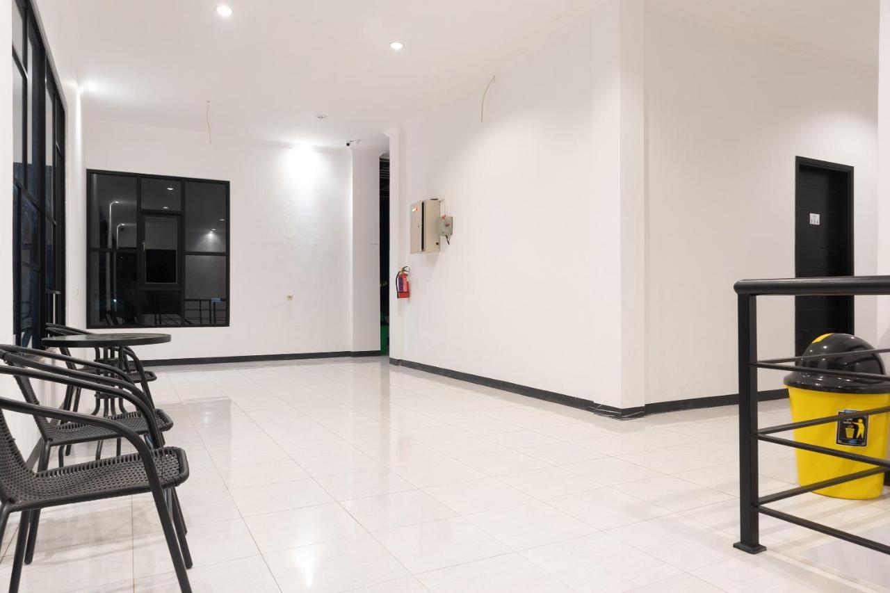 Cozy Stay Kupang Kupang  Exterior foto