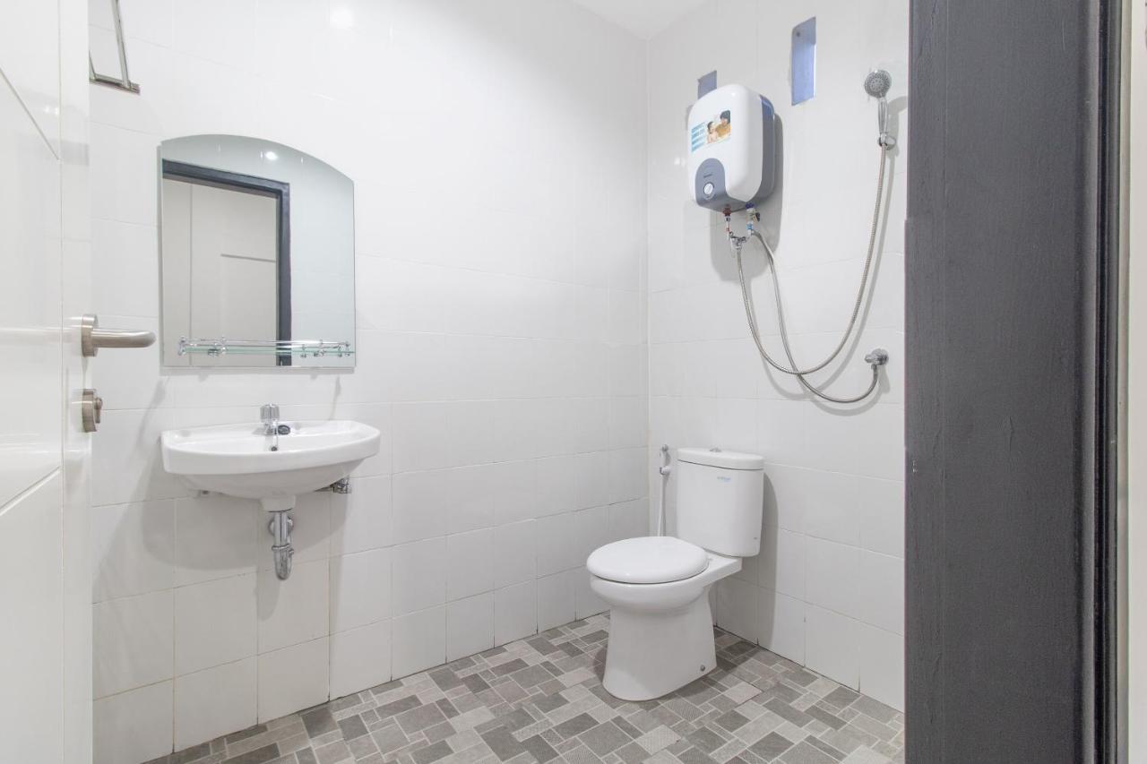 Cozy Stay Kupang Kupang  Exterior foto
