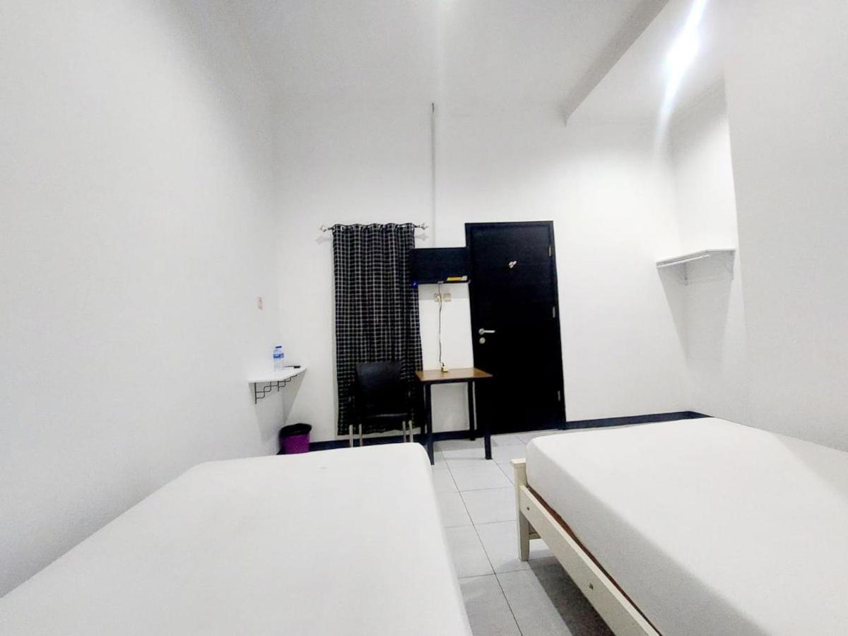 Cozy Stay Kupang Kupang  Exterior foto