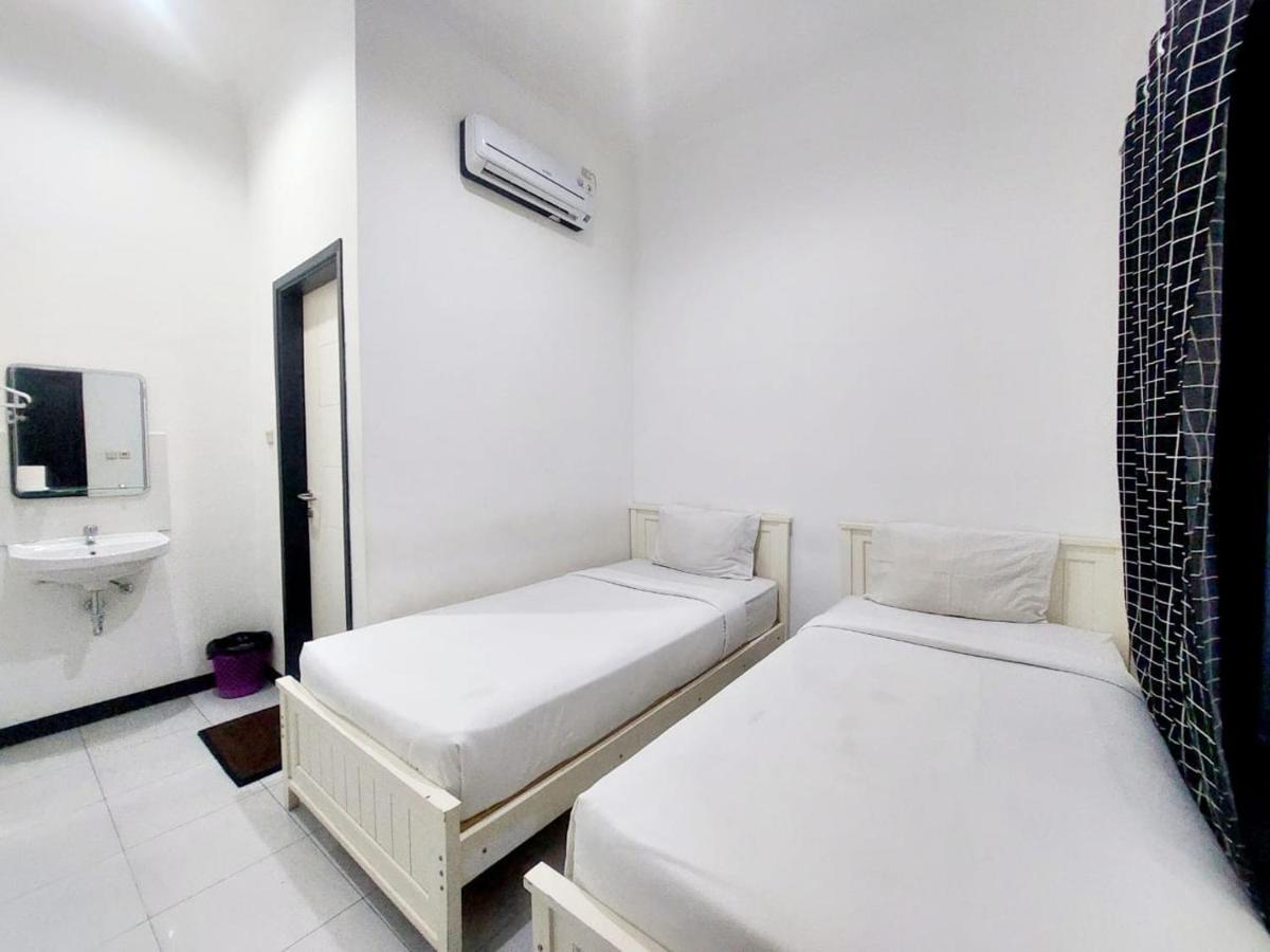 Cozy Stay Kupang Kupang  Exterior foto